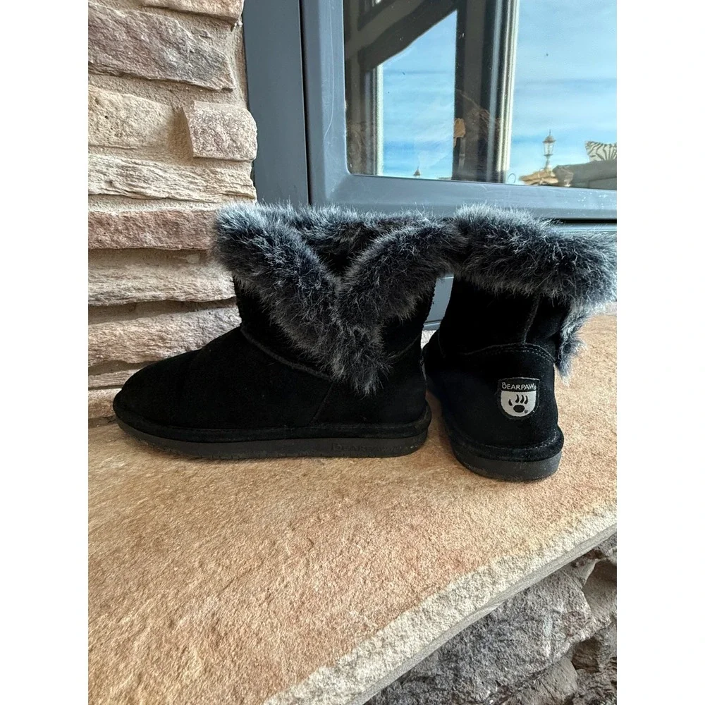 Bearpaw Helaina Youth Size 5 Black Cow Suede‎ Wool Blend Liner Warm Winter Boots
